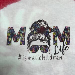 Hocus Pocus Mom Life Red Bleached Tee Medium